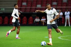 随着英超赛 随着英超赛